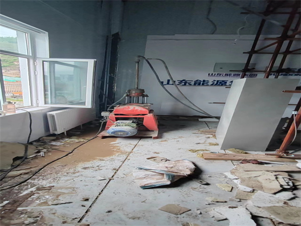 鹰手营子矿地基基础下沉墙体裂缝加固注浆顶升施工